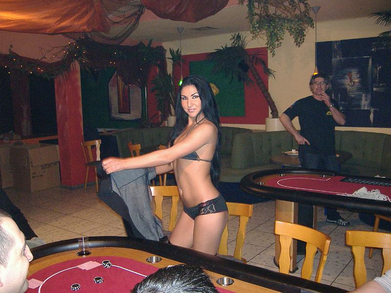 strip poker disco girls_0000008.JPG